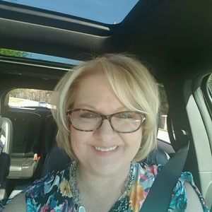 Meet your Posher, Aletha